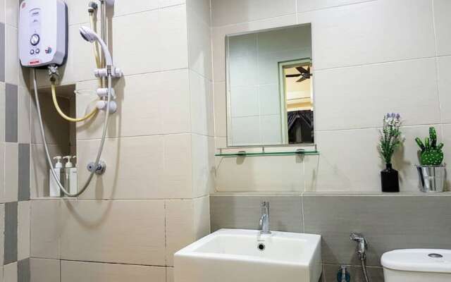 Puchong 8-12 pax Cozy Apartment IOI