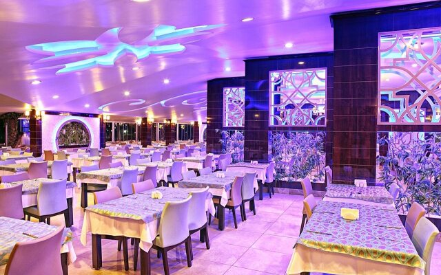 Caretta Beach Hotel