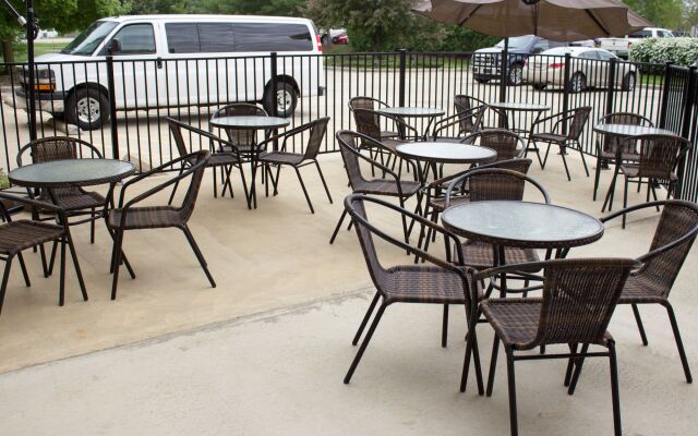 Baymont Inn and Suites Springfield