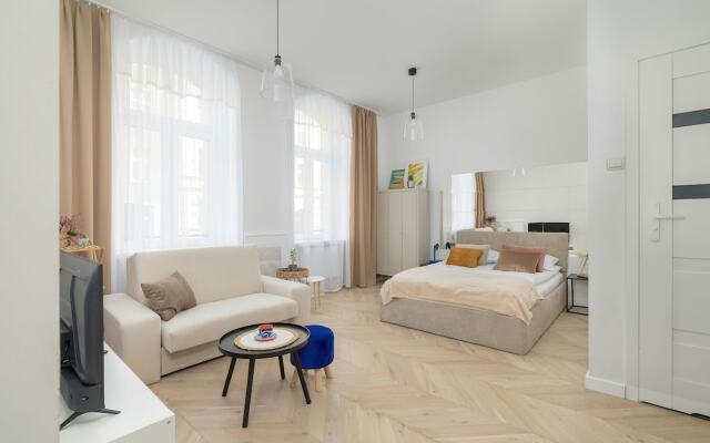 Comfy Apartment Opolska by Renters