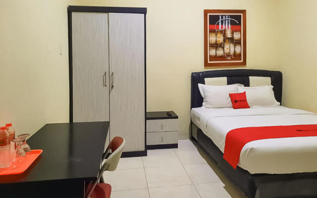 RedDoorz near RS Setiabudi Medan