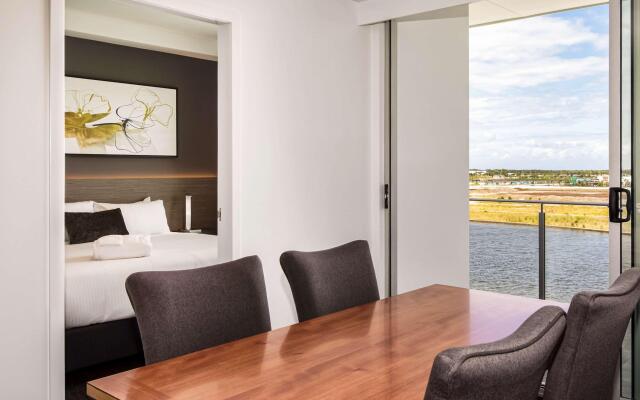 Mercure Sunshine Coast Kawana Waters