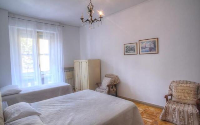 Ampio appartamento per 9 persone a pochi passi dal mare