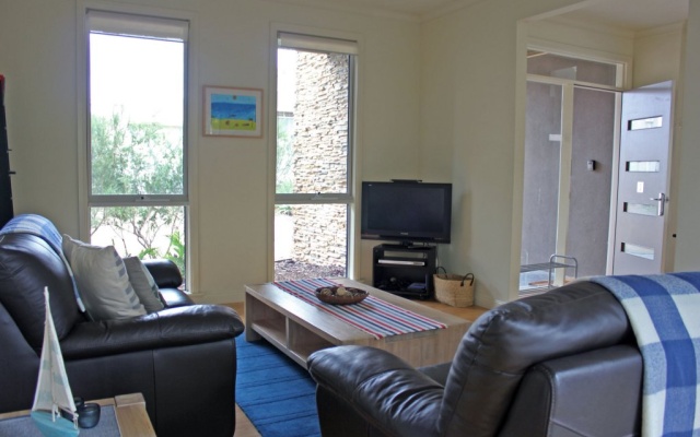 The Crescent - Rejuvenate Stays – Guest Rooms – Inverloch