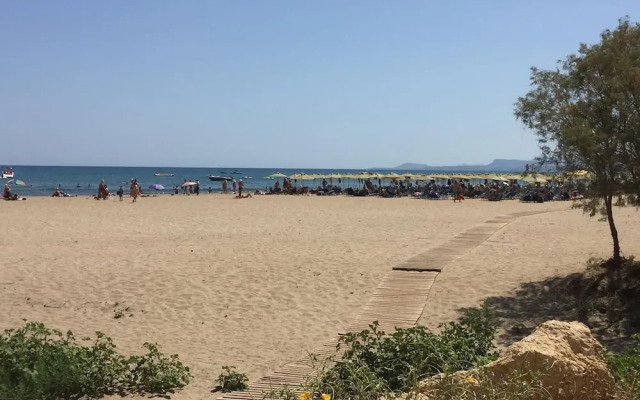 Erieta sea View Apartment 50m From the Beach