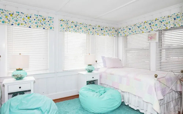 The Seashore Getaway House