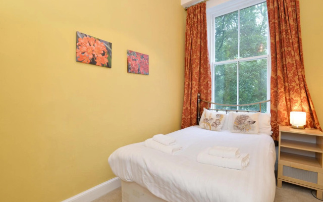 Executive 3 bed in The Meadows