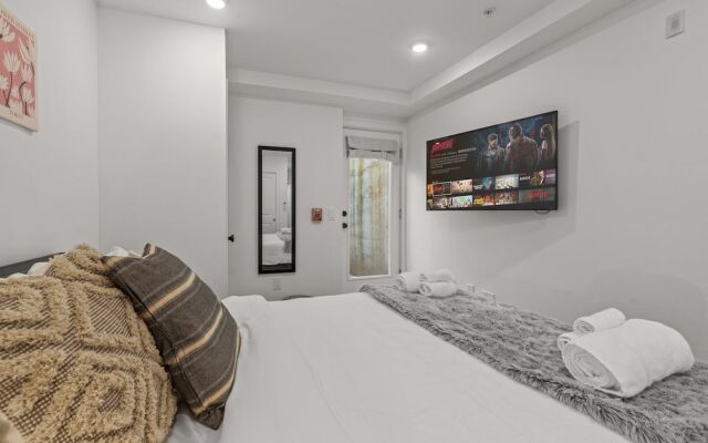 Luxurious Modern Apt Near Art Museum