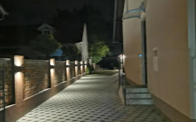 Seasons apartmani