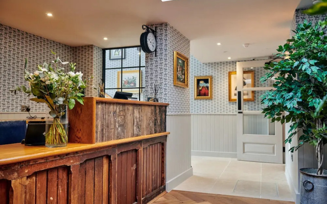 Hare & Hounds Newbury