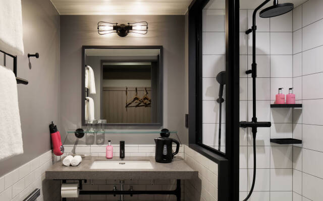 Moxy Osaka Shin Umeda
