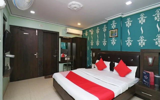 OYO 23166 Hotel Madani