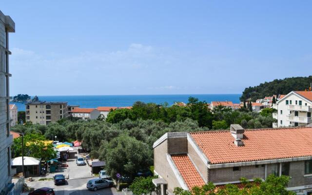 Apartments Petrovac