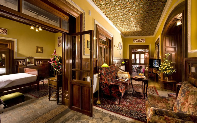 WelcomHeritage Fernhills Royal Palace