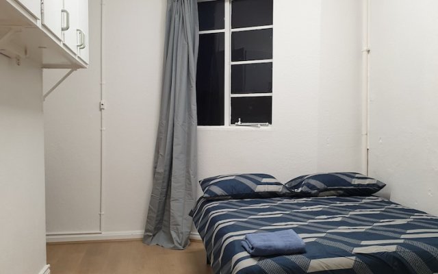 151 Hoddle Budget Private Rooms - Hostel