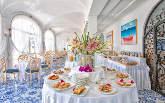 Miramare E Castello Hotel