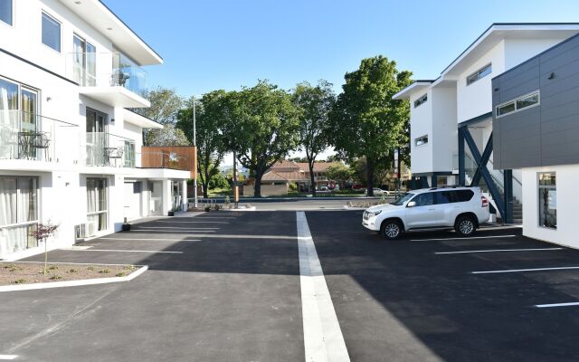 Bealey Plaza Motel