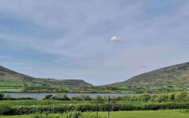 Villa Daffodil - Sleeps 2 & Stunning Seaside Views