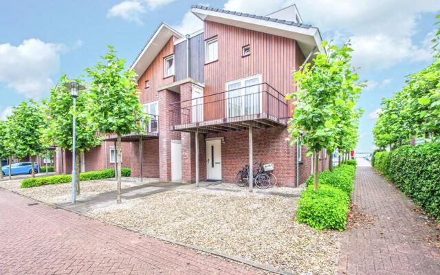 Apartment in Uitgeest by the Waterpark