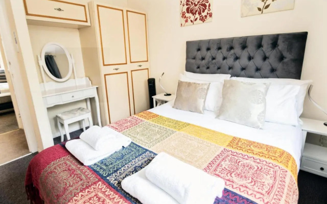 Stylish 2-bed Apartment w/ Kitchen, Ultrafast Wifi