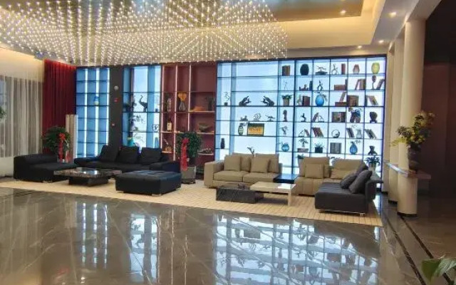 Yunjingwan Hotel (Beitun Bus Station)