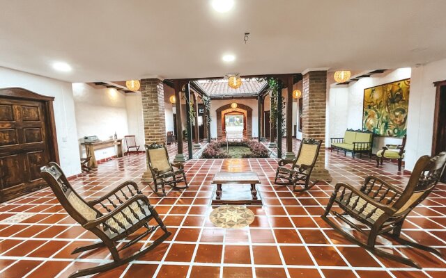 Hotel la Casona Montañesa