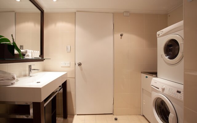 York St Apartment
