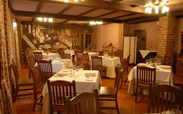 Hotel Rural Robles