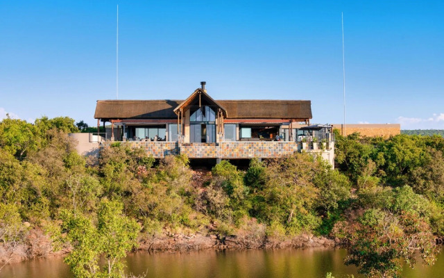 Ingwe Lodge