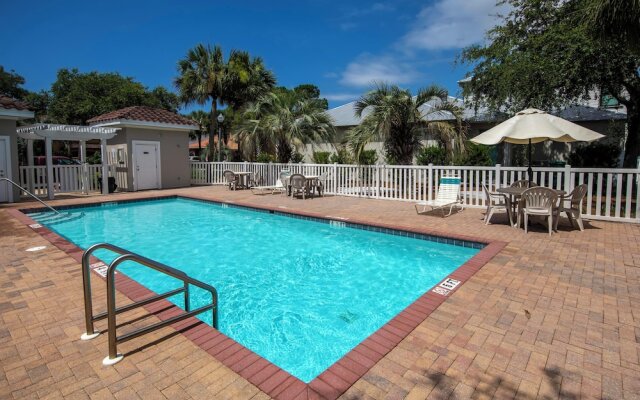 Sea La Vie in Miramar Beach