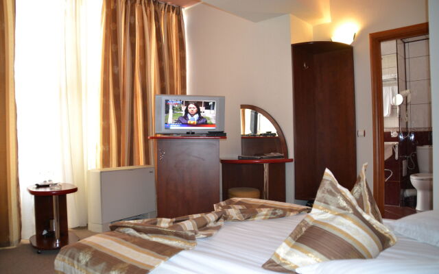 Hotel Helin Electroputere Mall