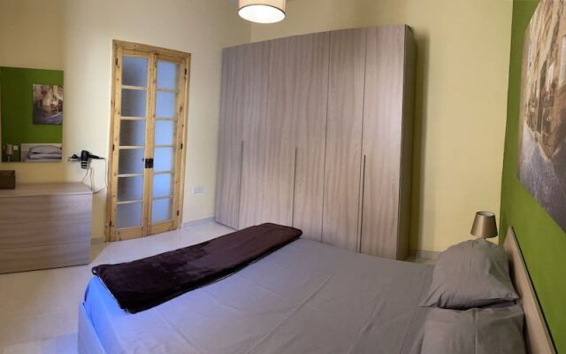 Sunset Modern Apt - Near Beach, Wifi & Cable TV
