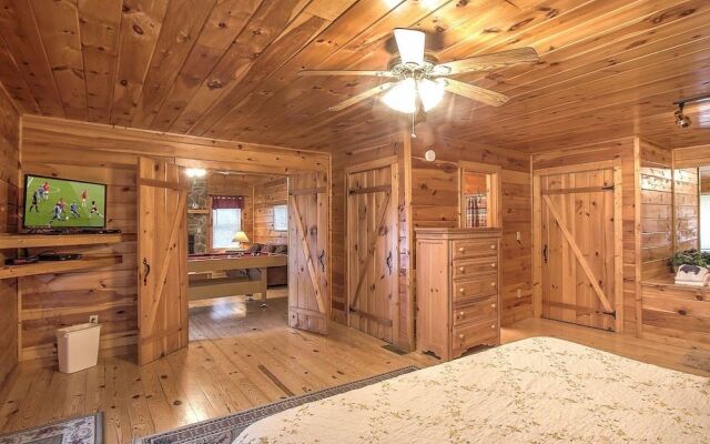 Snuggled In 1 Bedroom 1 Bathroom Cabin