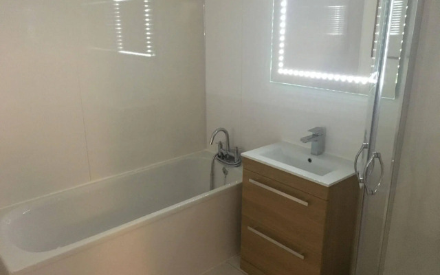 Shores Holiday Apartments