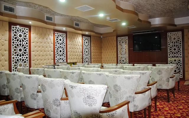 Malahit Exclusive City Hotel