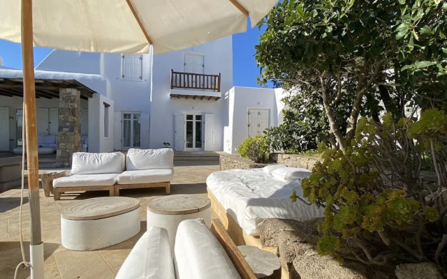 Villa Alessandra - Near Ornos Beach