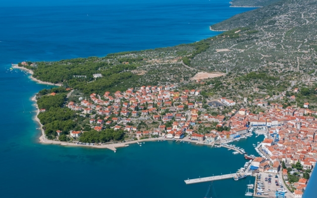 Apartment Mici 1 - great location and relaxing: A1  Cres, Island Cres