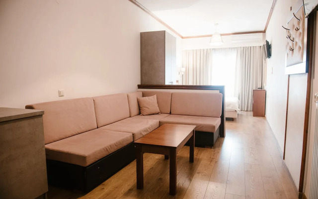 Kentrikon Hotel