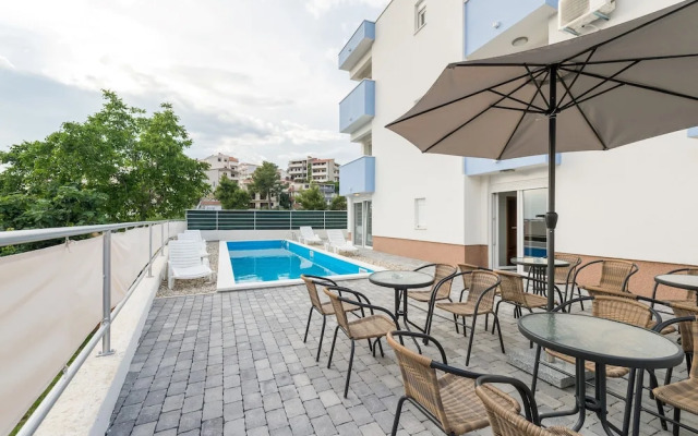 S1-spacious Studio With the sea View & use of Pool