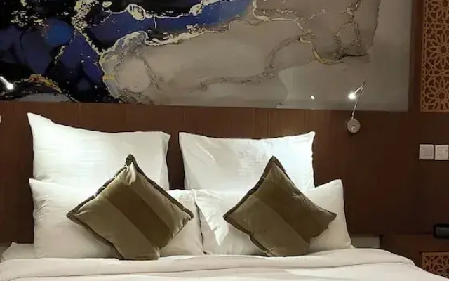 Taj Al Eiman Hotel