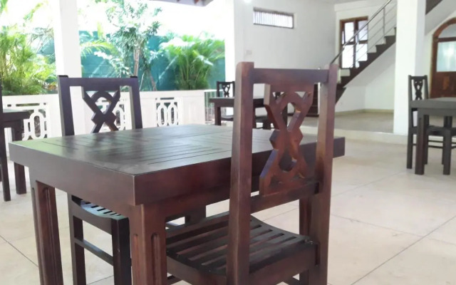 colonial bungalow