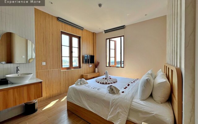 HANZ Lagoon Sunset Boutique Hotel