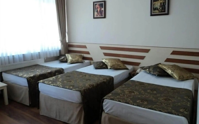 Tac Hotel