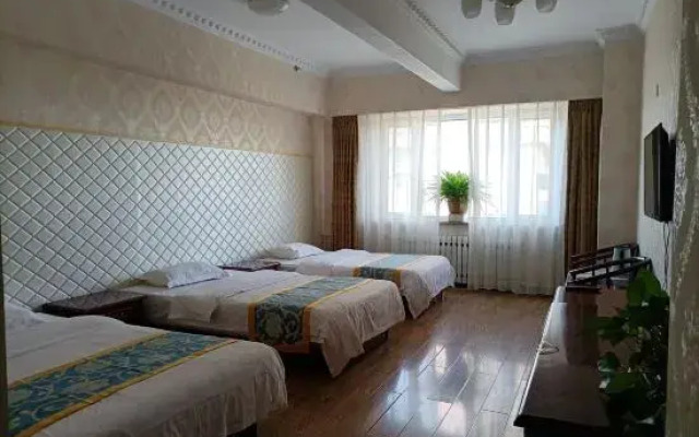 Manzhouli Lucy Inn