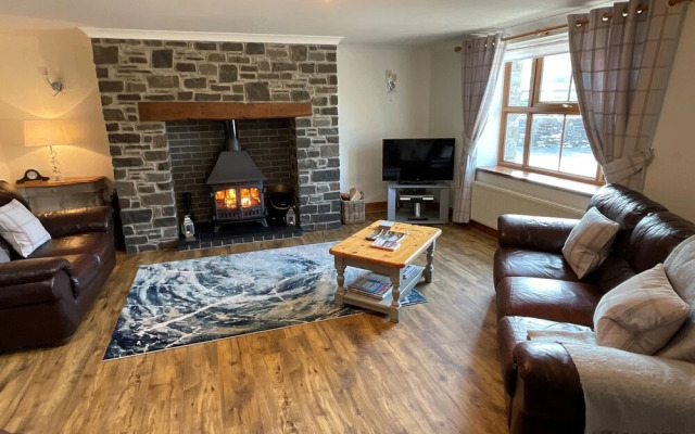 Tangaer Cottage