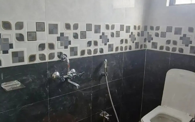 Fabhotel Mantra Inn