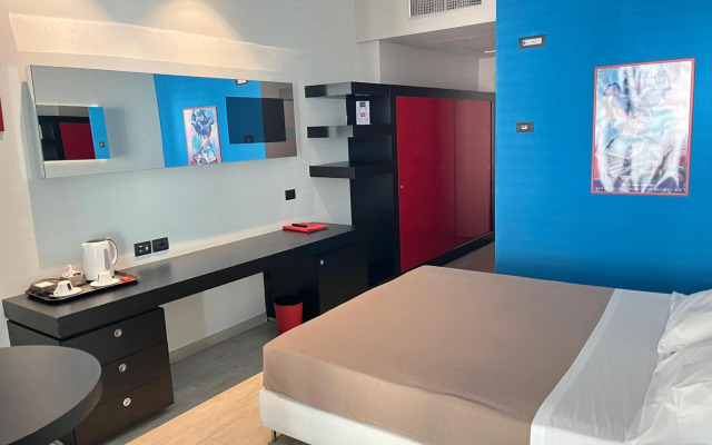 Blue Shades Aparthotel