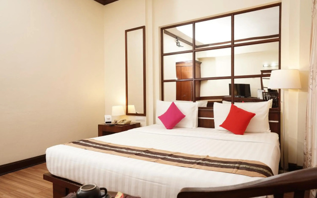 Grand Business Inn