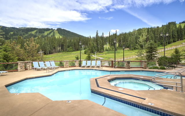 Sun Peaks Grand Hotel & Conference Centre