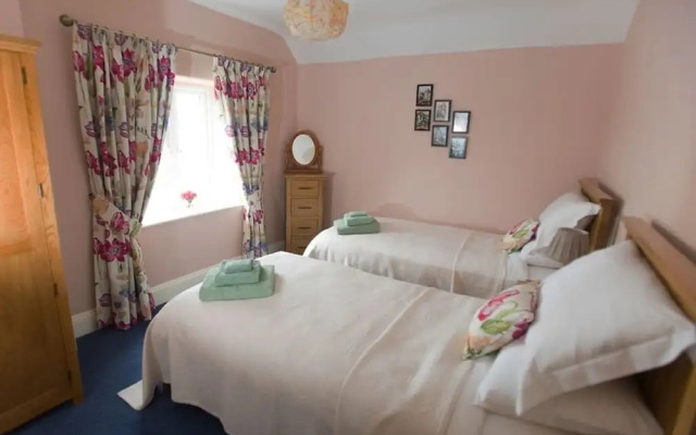Withy Cottages